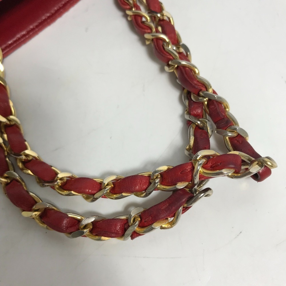 CHANEL Vintage Red Lambskin Leather Shoulder Bag - Picture 7 of 12
